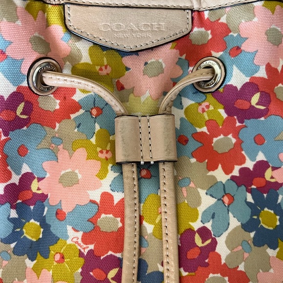COACH Floral Drawstring Canvas Bucket Shoulder Bag Purse - Picture 5 of 10